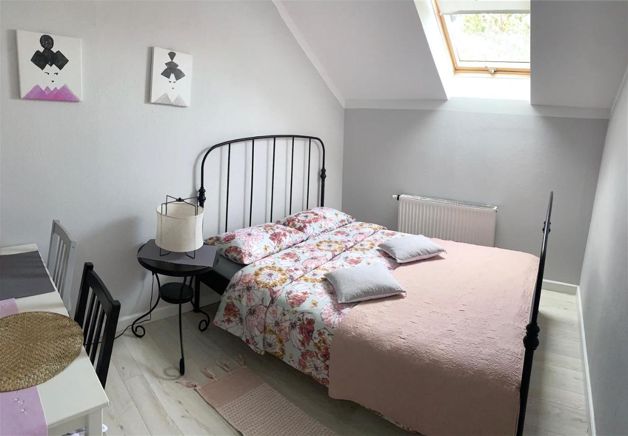 Szary Domek Apartamenty Ούστκα Εξωτερικό φωτογραφία
